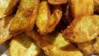 Ubi manis tak pernag gagal mengiringi secangkir kopi. Apalagi digoreng kering. Renyah manis.Foto: Istimewa