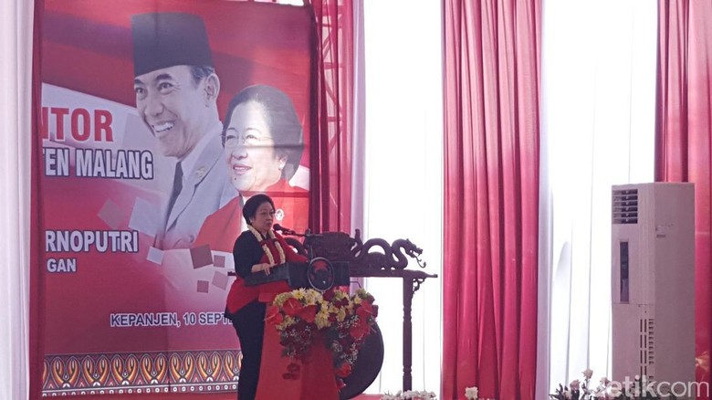 Resmikan Kantor DPC PDIP Malang, Megawati Ingatkan Gotong Royong Resmikan Kantor DPC PDIP Malang, Megawati Ingatkan Gotong Royong