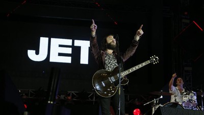 Perdana Manggung di Indonesia, Jet Sukses Meriahkan Soundrenaline 2017