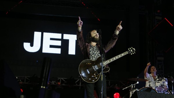 Perdana Manggung di Indonesia, Jet Sukses Meriahkan Soundrenaline 2017