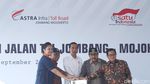 Foto: Jokowi Resmikan Tol Jombang - Mojokerto