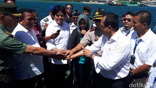 Takjubnya Menhub Bertemu Nakhoda Wanita di Waingapu