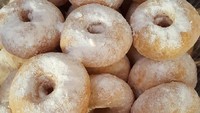 Kalau mau yang mantap ya ngemil saja donat kampung. Empuk, manis dan pasti kenyang!Foto: Istimewa