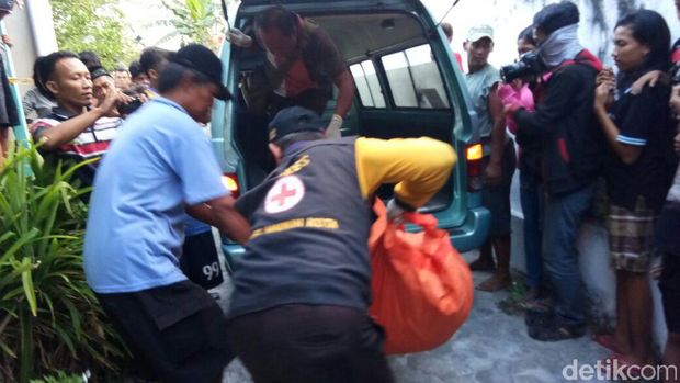 Bapak dan Putrinya Ditemukan Tewas Membusuk di Madiun 
