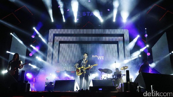 Dashboard Confessional Sukses Panaskan Panggung Soundrenaline 2017