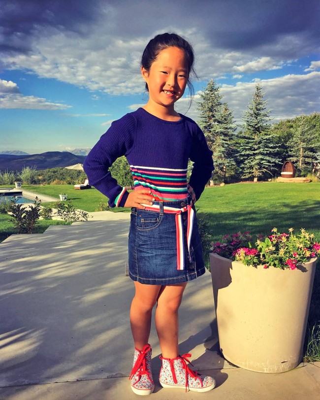 Tak terasa anak dari artis cantik Katherine Heighl dan Josh Kelley ini sudah menginjak usia 8 tahun. Dengan pose yang menggemaskan, Nancy Leigh bersiap untuk masuk sekolah. Foto: Instagram