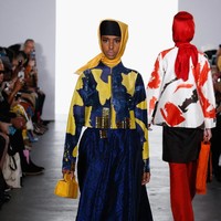 Penampilan karya Dian Pelangi dan enam desainer Indonesia ini menjadi show pembuka di NYFW First Stage. Foto: Brian Ach/Getty Images for Indonesian Diversity