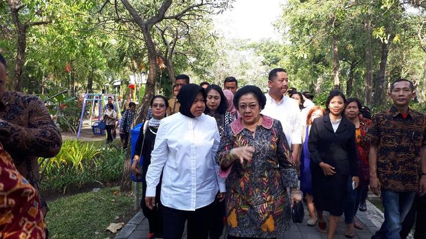 Diisukan Jadi Cawapres, Risma: <i>Ah Ono-ono Wae</i>