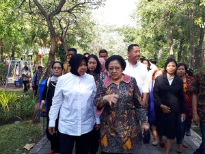 Megawati akan Berikan Koleksi Anggreknya Untuk Ditanam di Surabaya