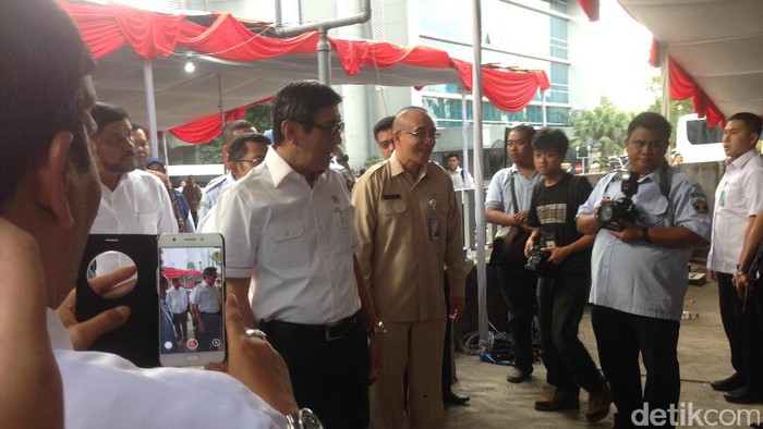 Yasonna Tinjau Tes CPNS Kemenkumham