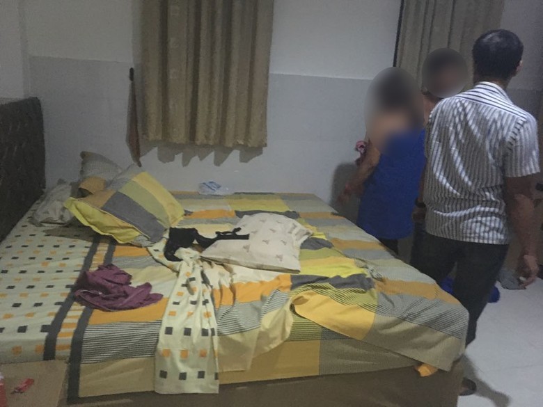Suami Pasang Tarif Foursome Rp 500 Ribu Per Orang Suami Pasang Tarif Foursome Rp 500 Ribu Per Orang