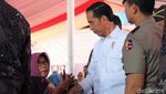 Asyik! Jokowi Bagi-bagi Sertifikat Tanah