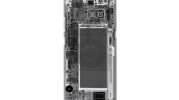 Hasil X-Ray Galaxy Note 8 yang menampakkan tata letak elemen-elemen di dalamnya. (Foto: ifixit)