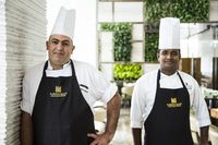 Yuk, Cicipi Chicken Kebab dan Kofta Lebanon Racikan 2 Chef Asal Muscat di Restoran Ini! 