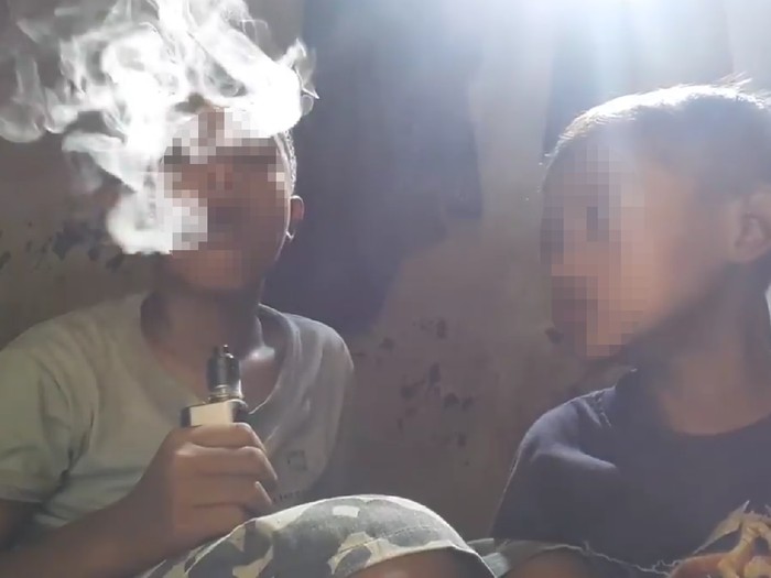 840 Koleksi Gambar Anak Sekolah Yang Sedang Merokok Terbaik