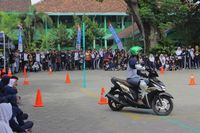 Yamaha Mio M3 125 digunakan dalam praktik Yamaha Goes to School Safety Riding (Foto: Yamaha)