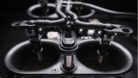 Ducati mengklaim motor ini memiliki sistem pembakaran yang lbih unik sehingga bisa menghasilkan suara lebih gahar sekaligus lebih bertenaga.  Foto: Pool (drivespark/Ducati)