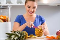 Apa Benar Makan Nanas Bisa Membuat Cairan Vagina Terasa Manis?