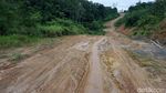 Beratnya Jalan Menuju Desa Terdepan di Batas Indonesia-Malaysia