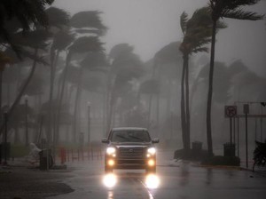 Melihat Amukan Badai Irma di Florida