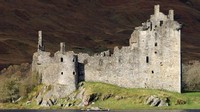 Kilchurn Castle, Loch Awe, Argyll dan Bute, Skotlandia. Berada di tepi Loch Awe di sebuah pulau kecil, Kastil Kilchurn dibangun oleh Colin Campbell, Lord of Glenorchy yang pertama. Rusak oleh sambaran petir pada 1760 (Dok. CNN Travel)