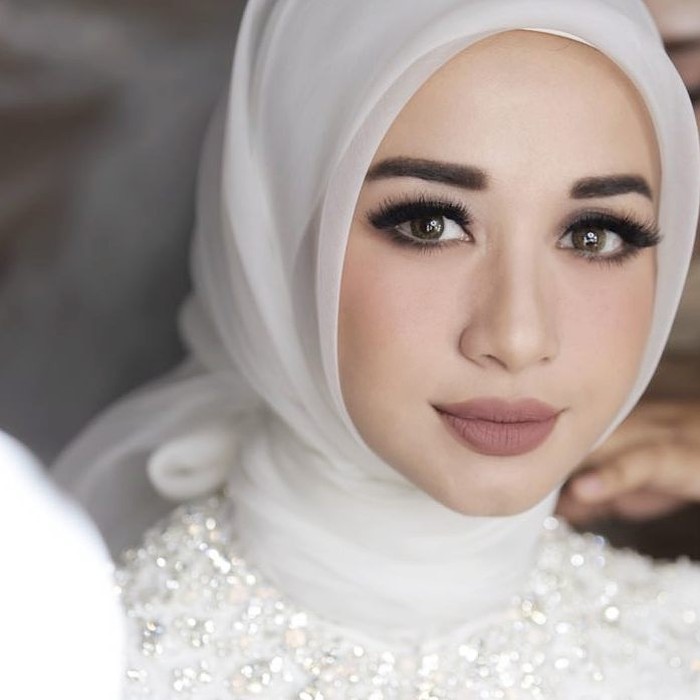  Makeup Pernikahan  Dikritik Netizen Tak Bisa Lihat Bella 