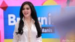 Sebelumnya Happy Banget, Kenapa Syahrini Buru-buru?