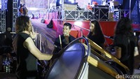 detikHOT berkesempatan untuk bertemu Dashboard Confessional sebelum mereka naik panggung.