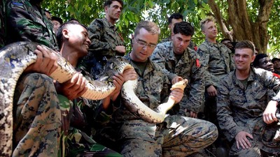 Tentara AS Belajar Bertahan Hidup di Hutan dari Marinir Indonesia