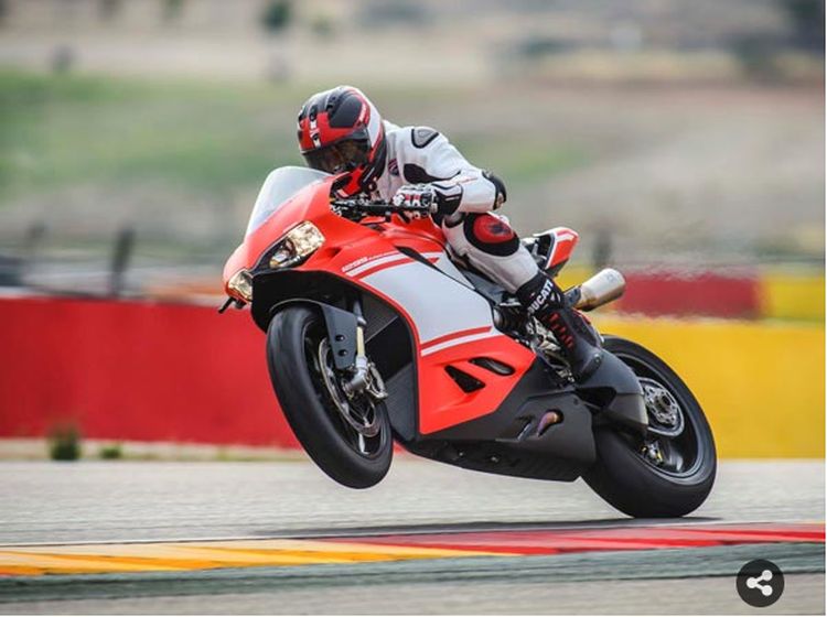 Mesin V4 Terbaru Buat Ducati Makin Sangar