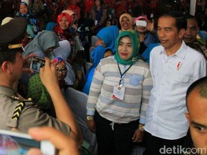 Jokowi ke Warga Cimahi: Saya Dulu Juga Anak Orang Tak Punya