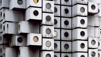 Nakagin Capsule Tower di Tokyo, merupakan tempat menginap yang berukuran kecil. Namun terlihat sangat nyaman di dalamnya. Istimewa/Boredpanda.