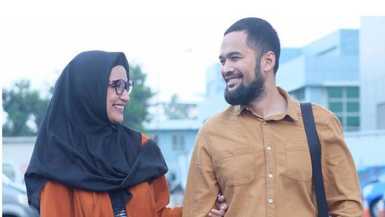 Shireen Sungkar Bantah Dipoligami Teuku Wisnu Shireen Sungkar Bantah Dipoligami Teuku Wisnu