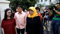 Empat kandidat lainnya dinyatakan tidak memenuhi syarat oleh Departemen Pemilu Singapura.
