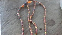 Sebuah kalung yang ditemukan oleh warga (Dok Kasubbag Media dan Kom Kabupaten OKI)
