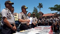 Kapolda Jabar Irjen Agung Budi Maryoto mengatakan pengungkapan dan penangkapan tiga pelaku sindikat ini bermula dari maraknya penjualan moge dengan dilengkapi STNK palsu. Polisi lalu menelusuri ke lapangan.