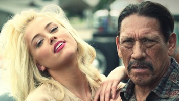 Amber Heard bersama Danny Trejo sang Machete, bagaikan Beauty and the Beast. Foto: Instagram Amber Heard