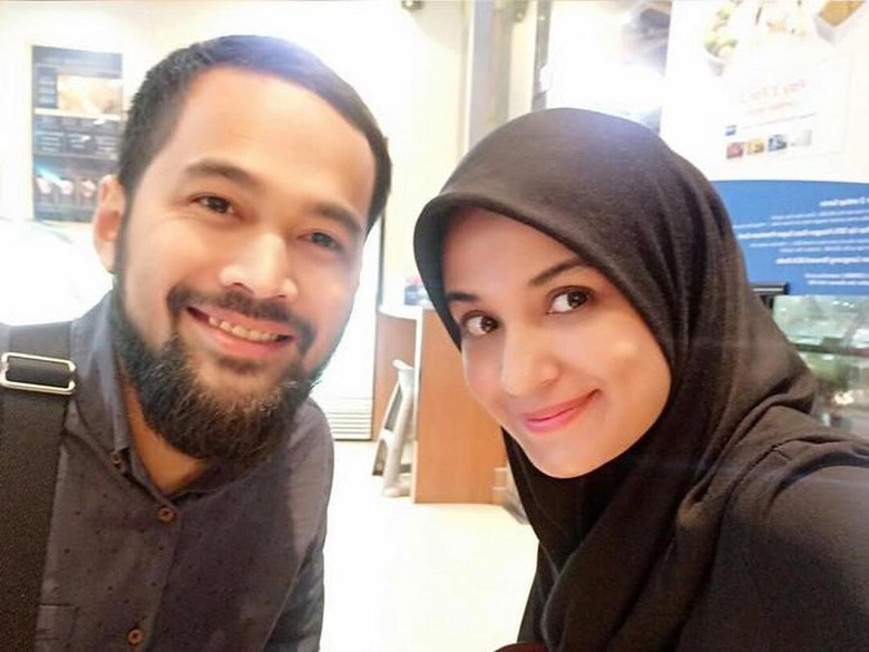 Hamil Anak ke-3, Shireen Sungkar Curhat Sering Muntah Darah Hamil Anak ke-3, Shireen Sungkar Curhat Sering Muntah Darah