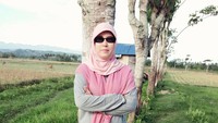 Asma sempat diajak bergabung bersama partai politik. Namun, Asma menolak tawaran tersebut.