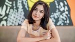 Tahan Godaan! Saat Pevita Pearce dan Mikha Tambayong Berbikini