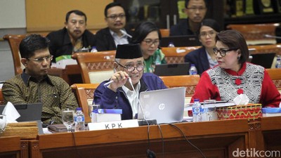 KPK dan Komisi III DPR Lanjutkan RDP
