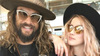 Amber Heard mesra bersama Jason Momoa. Foto: Instagram Amber Heard