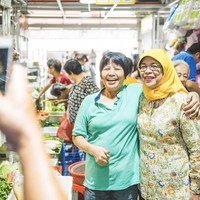 Halimah sebelumnya dikenal sebagai Ketua Parlemen Singapura. Pengalaman tersebut turut membantu wanita kelahiran 23 Agustus 1954 itu memenuhi syarat sebagai calon Presiden Singapura. Foto: Dok. Instagram @halimahyaccob