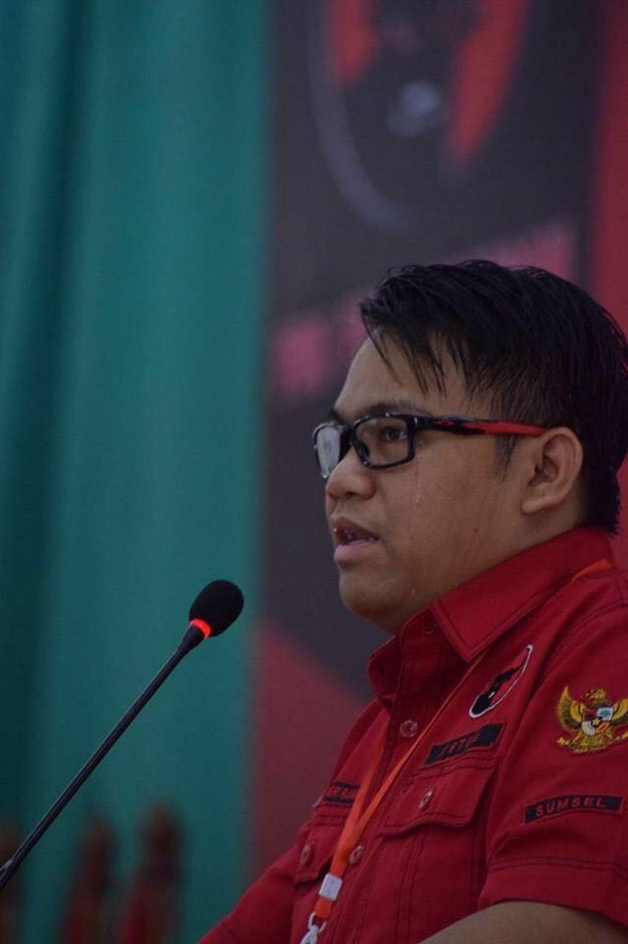 PDIP Sumatera Selatan (Sumsel) sudah selesai menggelar survei dalam proses penjaringan cagub-cawagub. Siapa yang akan diusung PDIP?