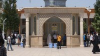 Dari luar bangunan masjid ini terlihat seperti kebanyakan arsitektur masjid lainnya. Namun, jika melihat ke dalam Anda akan disuguhkan dengan nuansa berbeda. Istimewa/Boredpanda.