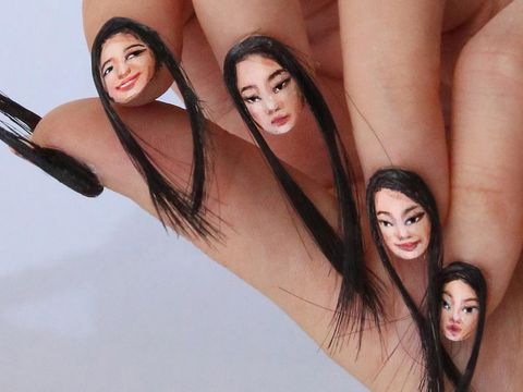 Ngeri, Wanita yang Kukunya 'Ditumbuhi' Rambut Ini Jadi Viral