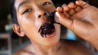 Kuliner ini bisa kamu temukan di Kampung Cham, Kamboja. Wilayah ini berjarak 2 jam naik mobil dari Phnom Penh (Samrang Pring/REUTERS)