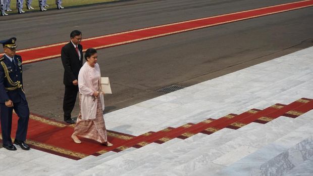 Dubes Myanmar untuk Indonesia Ei Ei Khin Aye juga hadir menyerahkan kredensial kepada Presiden Jokowi. Foto: Fotografer: Bagus Prihantoro/detikcom