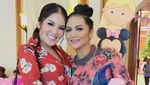 Begini Gaya Cantik Nindy saat Pakai Piama yang Sedang Hits