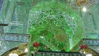 Beberapa lampu kristal semakin membuat masjid ini terlihat elegan. Istimewa/Boredpanda.